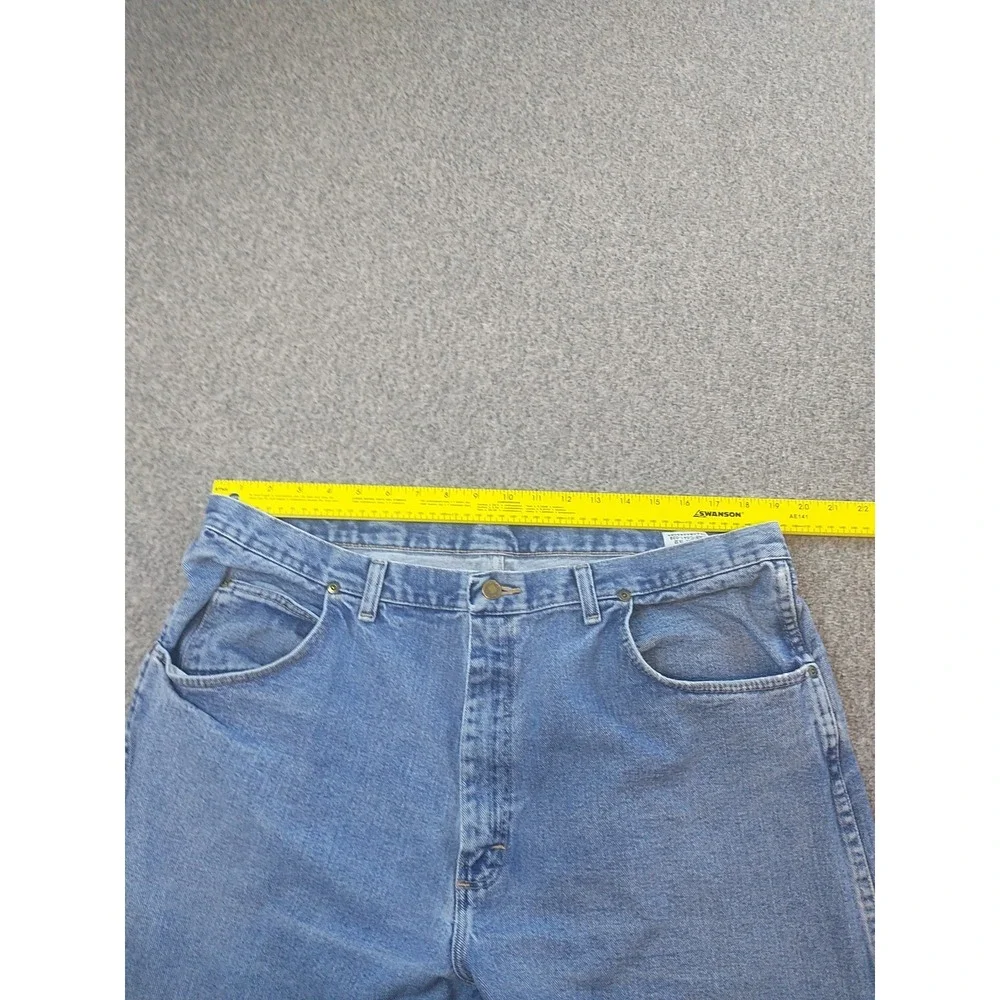 Wrangler Rugged Wear Mens Light Wash Straight Leg Jeans 38x31 Blue Denim 35001AI